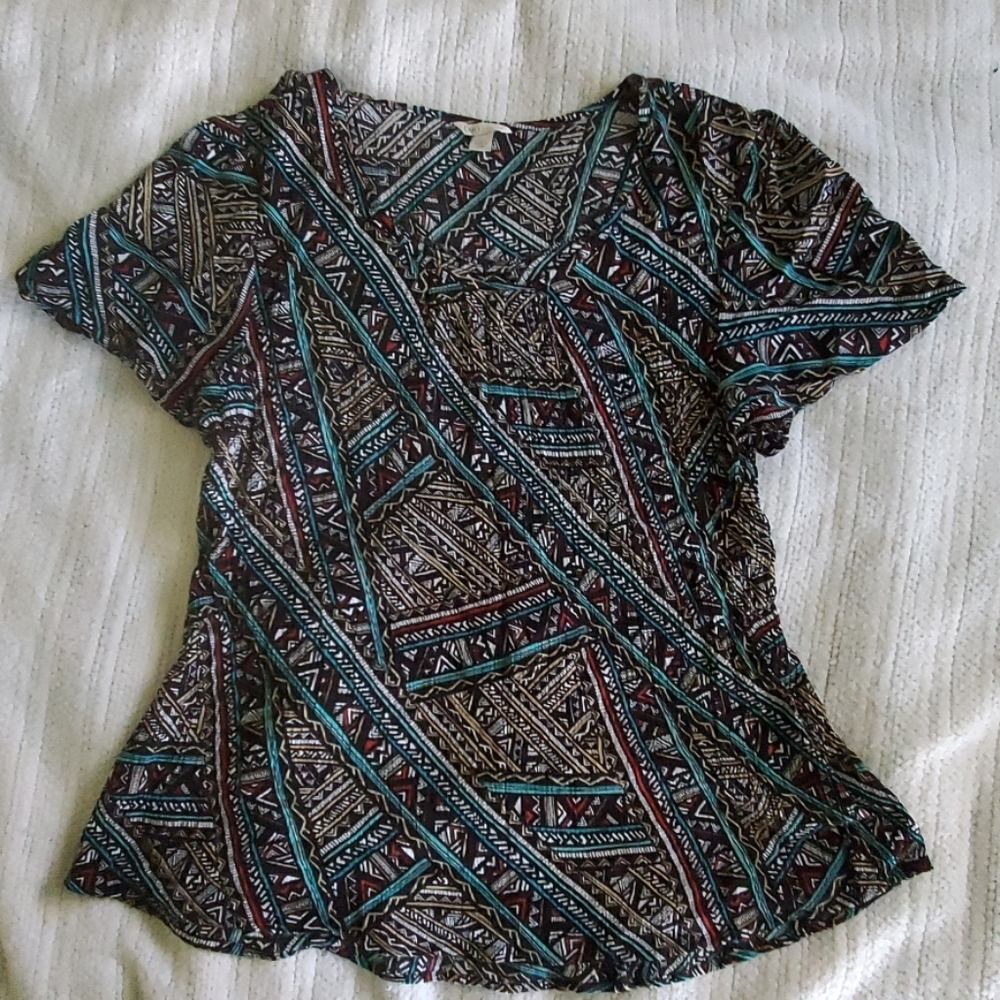Size L multi color top